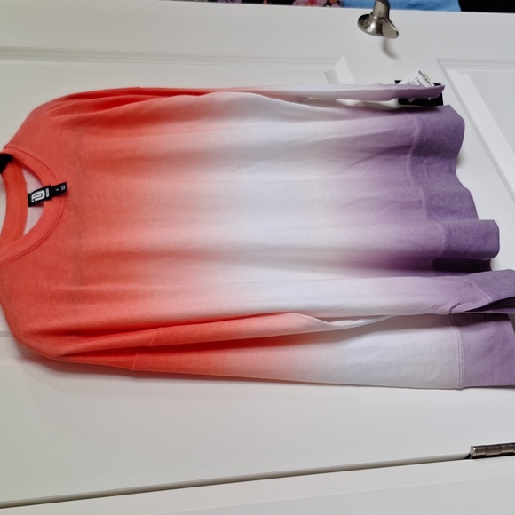 #446🆕️[S]Ideology Ombre Top - Picture 3 of 8